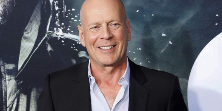 Gollivud yulduzi Bryus Uillis endi gapira olmayapti