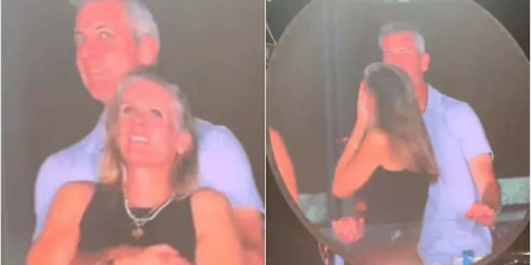 Coldplay konsertida yuz bergan, endi hammaning og‘ziga tushgan voqealardan so‘ng, Xalqaro Ijtimoiy Tarmoqlar Til Tashkiloti juda tez fursatda “Coldplayed” degan yangi so‘z yaratdi