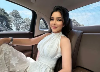 Sitora Farmonova: 700 ming dollardan voz kechib, 40 yoshida kelin bo‘ldi!