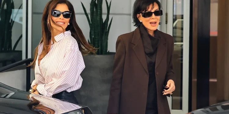 Kris Jenner va uning eng yaqin do‘sti Loren Sanches Beverli-Xillzda ko‘rishdi