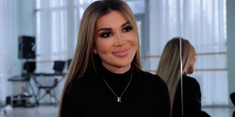 Rayhon yana trendda! Bu safar u qo‘shiq emas, hazil bilan internetni “portlatdi!”