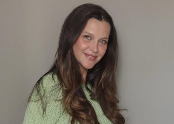 “So‘yla, Qora dengiz” yulduzi Irem Helvachio‘g‘lu endi ona!