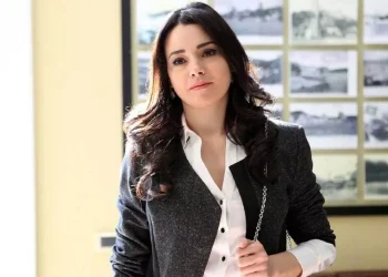 O‘zgu Namal — Qashqirlar Makonidan Yoga Tinchligigacha: Bir Ayolning Haqiqiy Hayot Hikoyasi