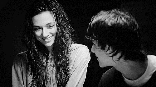 Muhabbat yuragingizda qaysi tuyg‘uni uyg‘otadi?