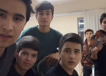 Ijtimoiy tarmoqlarni portlatayotgan yosh o‘zbek yigitlari! 🇺🇿🎶