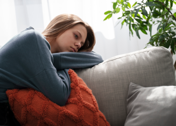 O‘zingiz bilan Yolg‘iz Qolganingizda Qiladigan Ammo Hech Kimga Aytmaydigan 10 Ta Holat