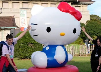Hello Kitty va Yaponiyaning “yumshoq qudrati” — oddiy mushukcha ortidagi katta siyosat