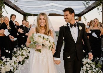 “Sumerki” yulduzi Teylor Lautner ilk bor ota bo‘ladi