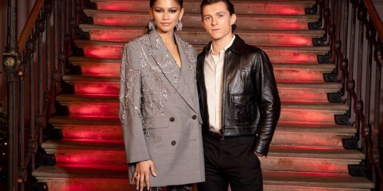 Zendaya va Tom Holland sirli ravishda nikohdan o’tdimi?