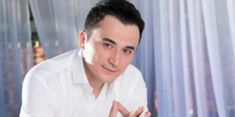 Ulug‘bek Rahmatullayev uzoq tanaffusdan so‘ng yangi qo‘shiq taqdim etdi