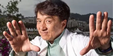 Jeki Chan 72 yoshda: opera maktabida o’qigan jinoyatchining o‘g‘li qanday qilib kino afsonasiga aylandi?