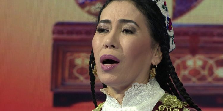 “San’atkor ikki barobar soliqqa tushyapti” — Munojot Yo‘lchiyeva to‘y xizmatlari tizimini tanqid qildi