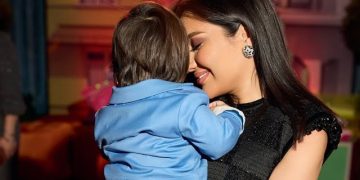 “O‘g‘limning haqiqiy ismi Aleks emas” — Munisa Rizayeva farzandi haqida gapirdi