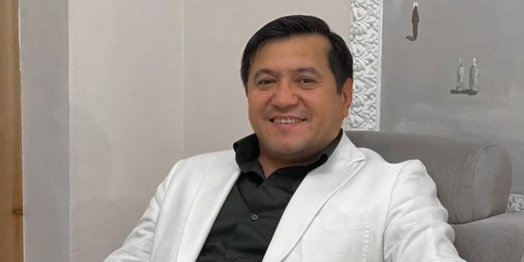 Chorsuda limon sotishdan “zapret”gacha: Ravshan Sobirov hayotidagi sinovlar haqida gapirdi