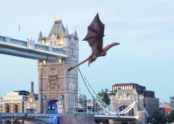 London osmonida ulkan ajdarho paydo bo‘ldi.