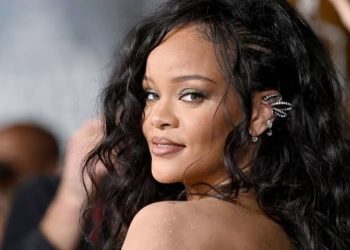 Rihanna uch yillik tanaffusdan so‘ng yana katta sahnaga qaytdi