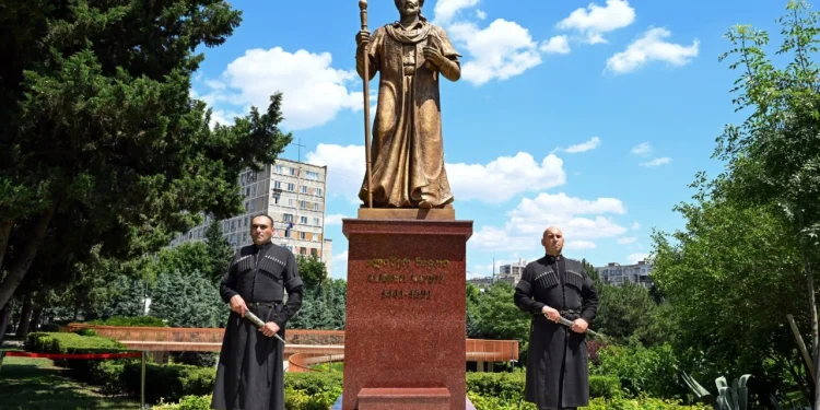 Tbilisida Alisher Navoiy haykali tantanali ravishda ochildi