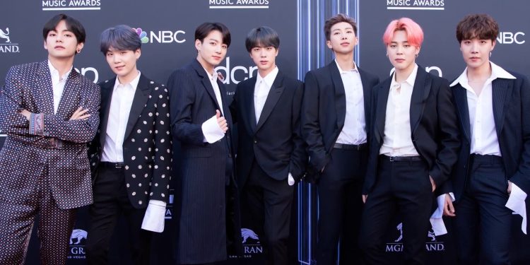 BTS plagiatda ayblandi, Jimin esa bo‘yanishsiz ko‘rinishi sabab tanqidlar markazida qoldi