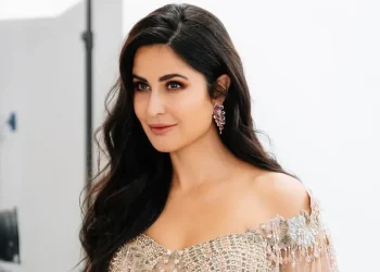 Katrina Kaif — 43 yosh: hind tilini bilmagan qiz qanday qilib Bollivudning eng yorqin yulduziga aylandi?