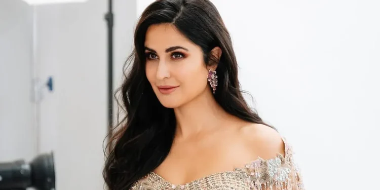 Katrina Kaif — 43 yosh: hind tilini bilmagan qiz qanday qilib Bollivudning eng yorqin yulduziga aylandi?